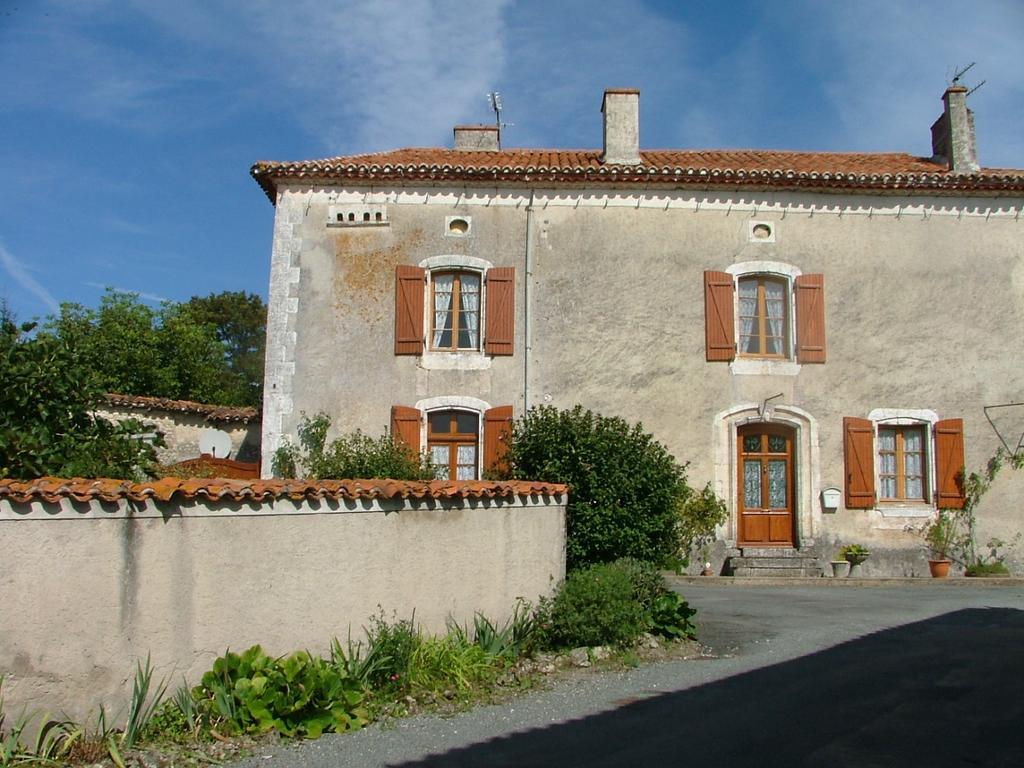 Le Petit Lavoir Saint-Paul-Lizonne Exterior foto