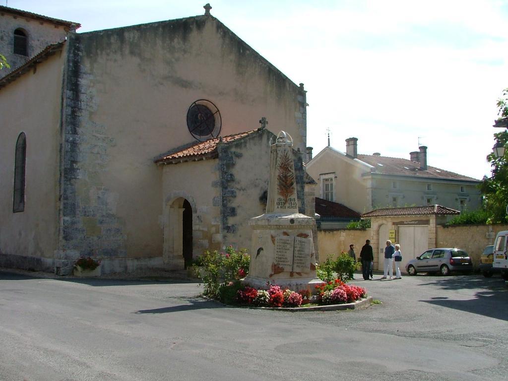 Le Petit Lavoir Saint-Paul-Lizonne Exterior foto